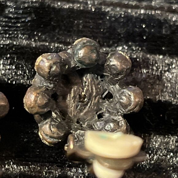 VTG Champagne CZ Rhinestone Tiered Bezel Set Bronze Tone Flower Clip On Earrings - Picture 7 of 8